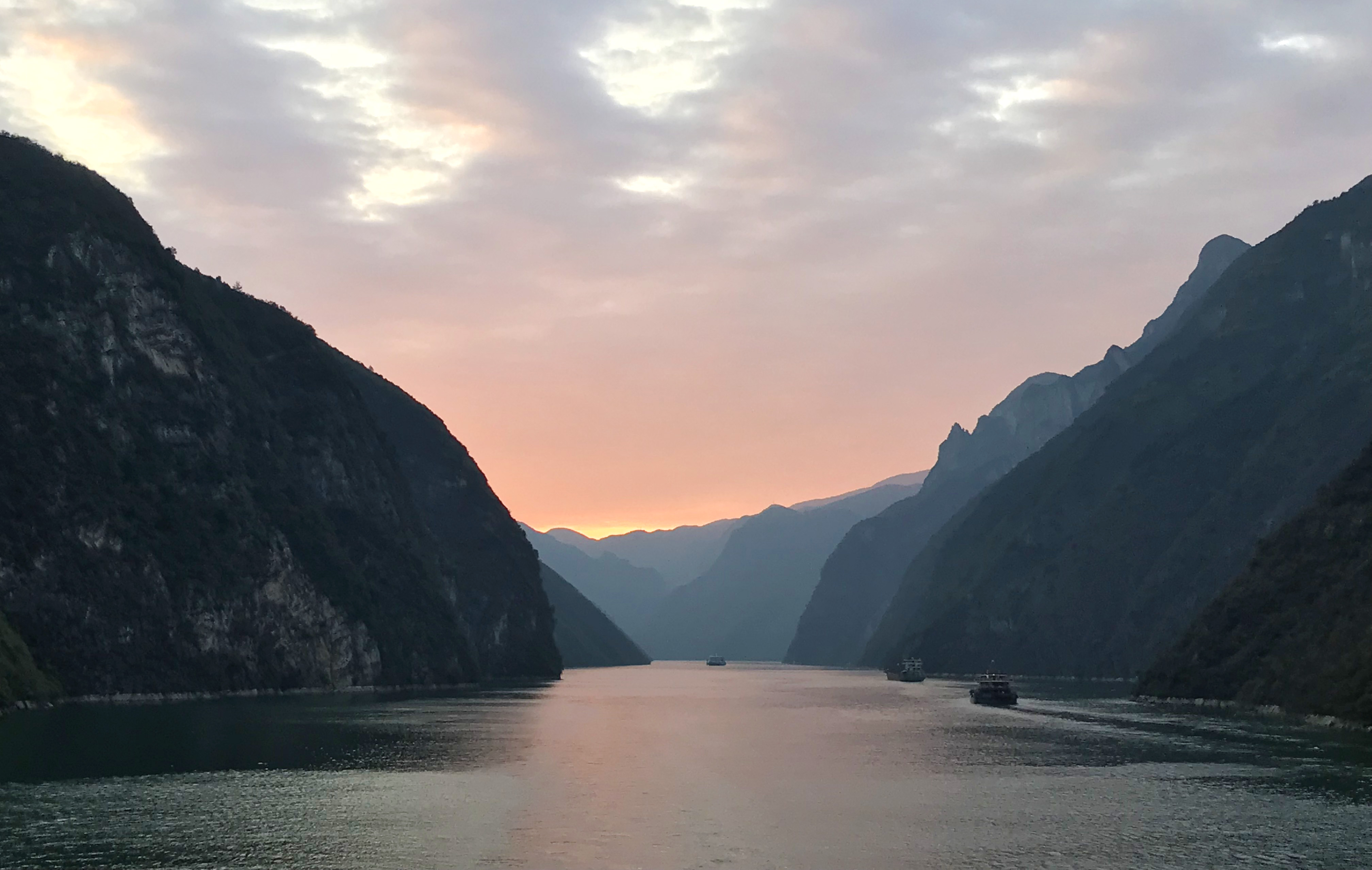 永靖黄河三峡攻略,永靖黄河三峡门票/游玩攻略/地址/图片/门票价格【携程攻略】